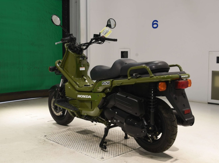 Мотоцикл Honda PS250 з пробігом 15629 km