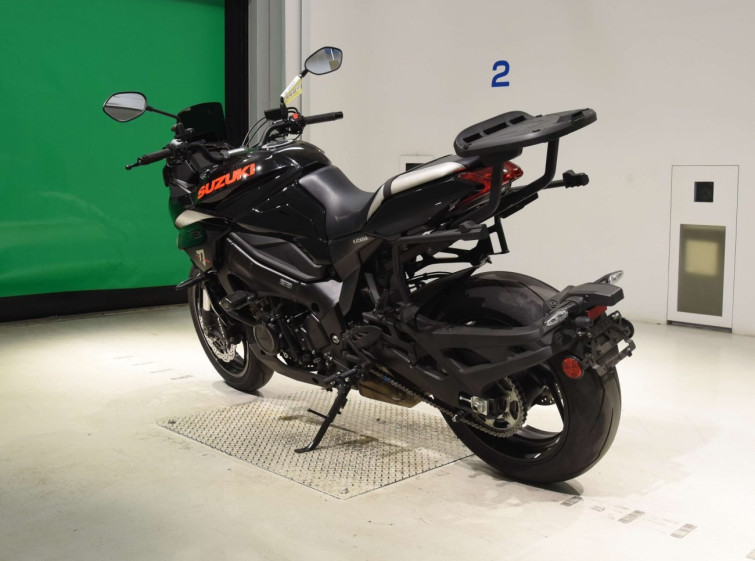 Мотоцикл Suzuki katana 1000 с пробегом 9145 km
