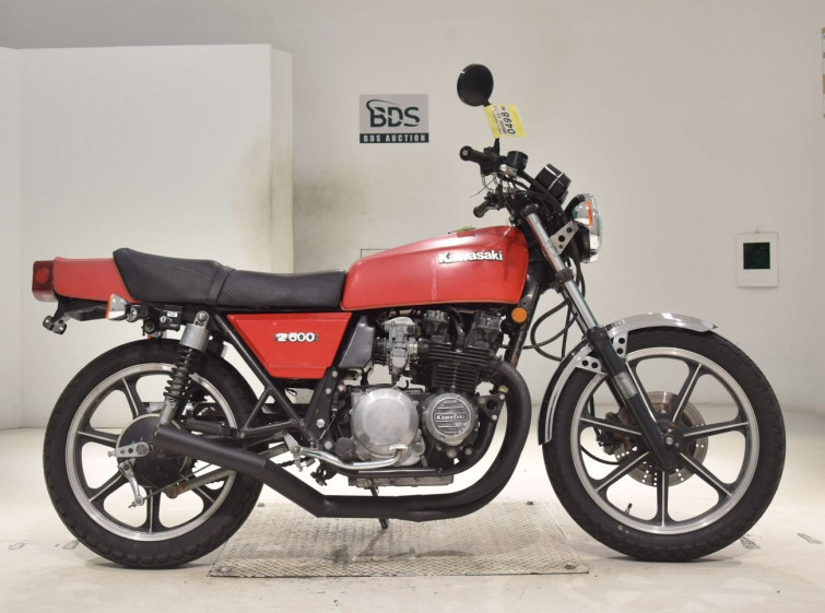 Мотоцикл Kawasaki Z550 с пробегом 12455 m