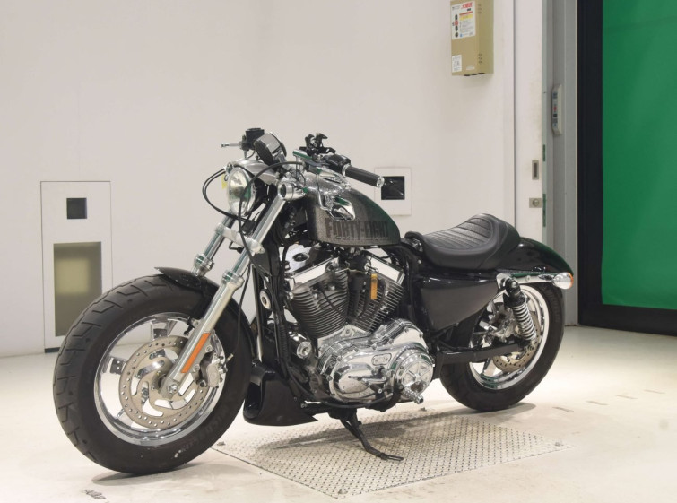 Мотоцикл HD XL883L-I з пробігом 3898 km