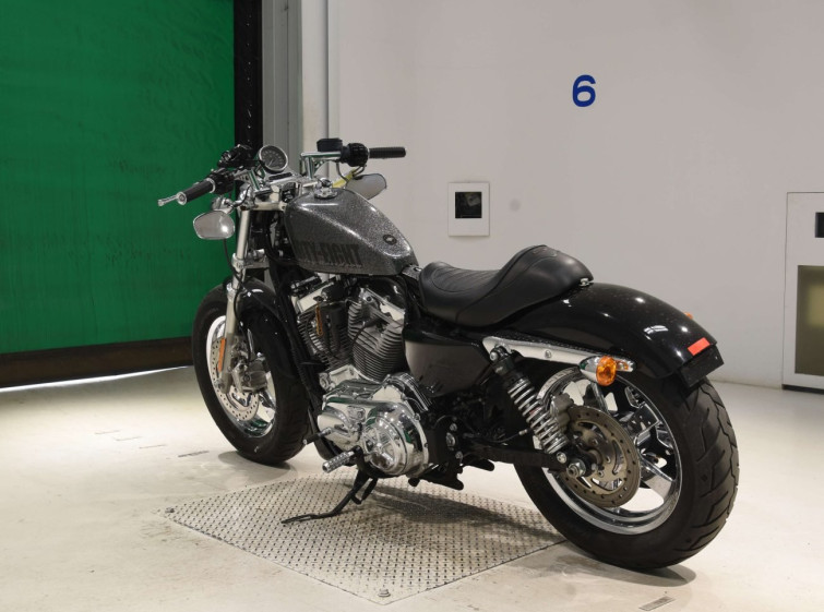 Мотоцикл HD XL883L-I з пробігом 3898 km