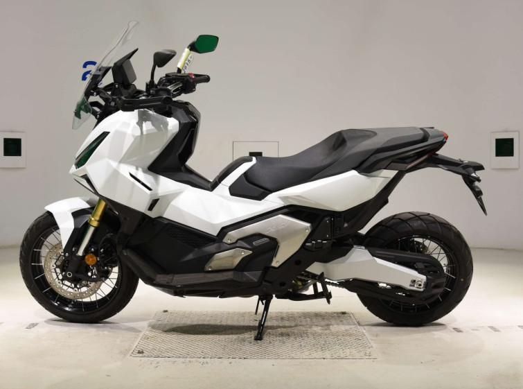 Мотоцикл Honda X-ADV750-2 с пробегом 694 km