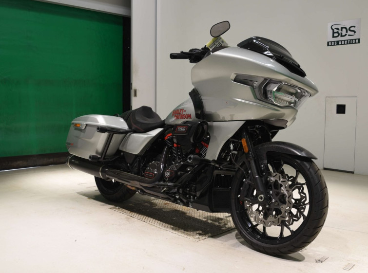 Мотоцикл HD FLTRXSTSE1980CVO з пробігом 68 km