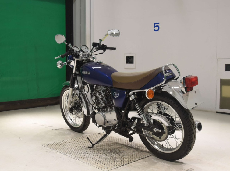 Мотоцикл Yamaha SR400 з пробігом 372 km