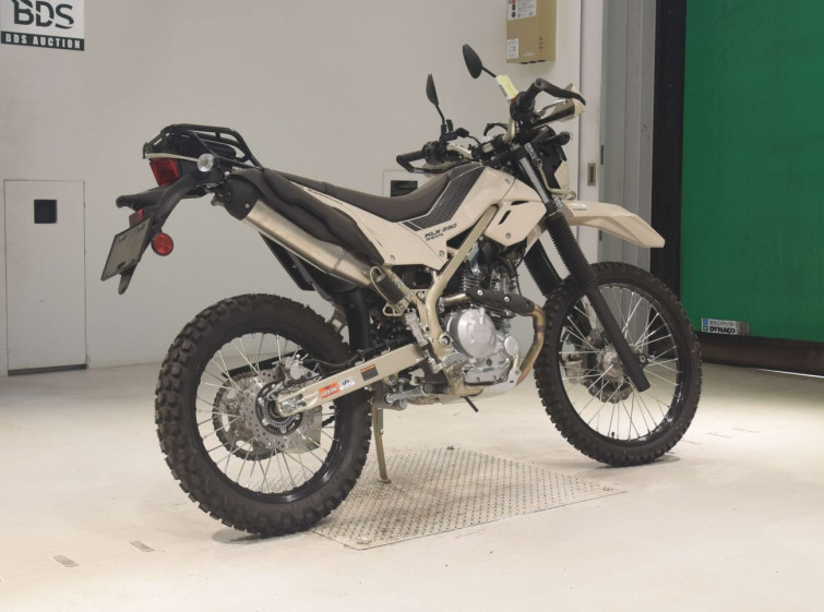 Мотоцикл Kawasaki KLX230 SHERPA