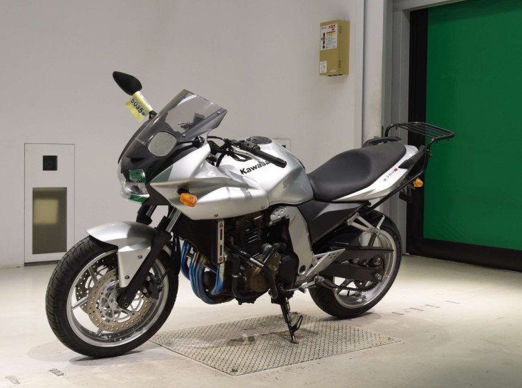 Мотоцикл Kawasaki Z750S з пробігом 9757 km