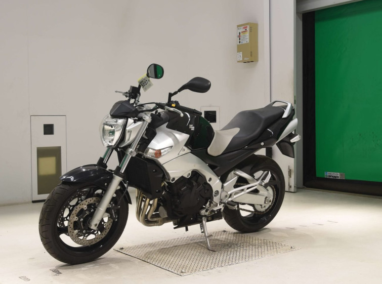 Мотоцикл Suzuki GSR400 с пробегом 26 km