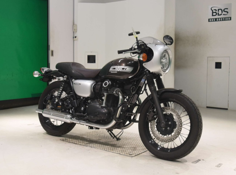 Мотоцикл Kawasaki W800 з пробігом 7225 km