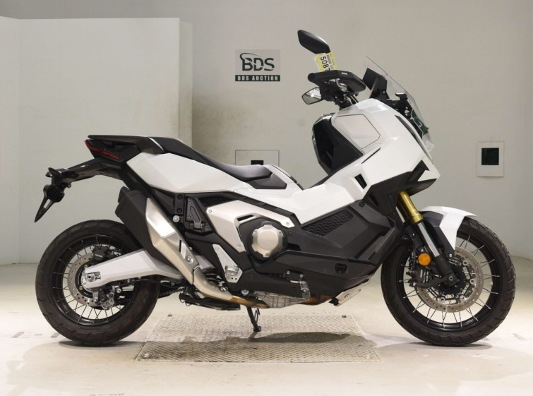 Мотоцикл Honda X-ADV750-2 с пробегом 2307 km
