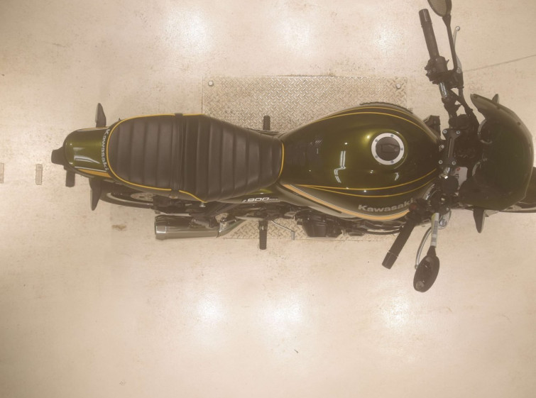 Мотоцикл Kawasaki Z900RS з пробігом 2650 km