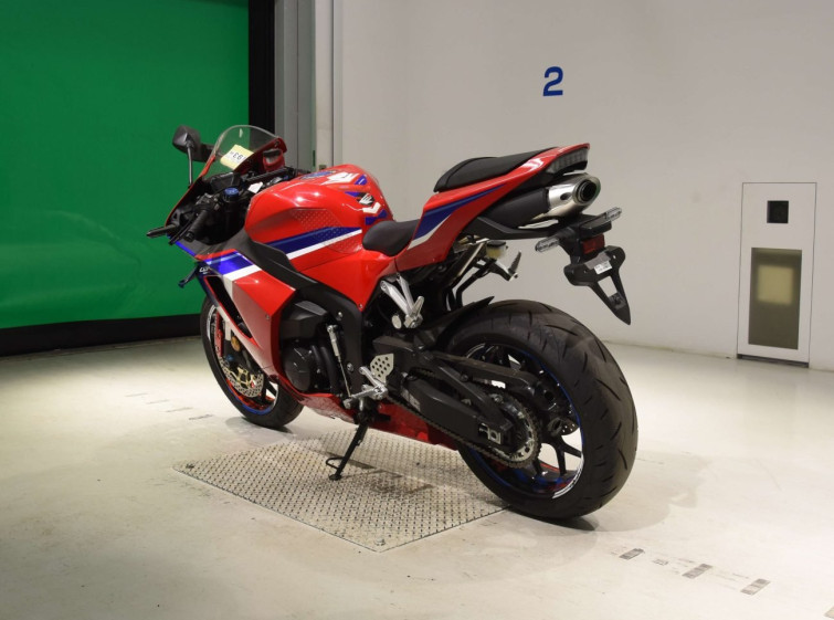 Мотоцикл Honda CBR600RR з пробігом 1327 km