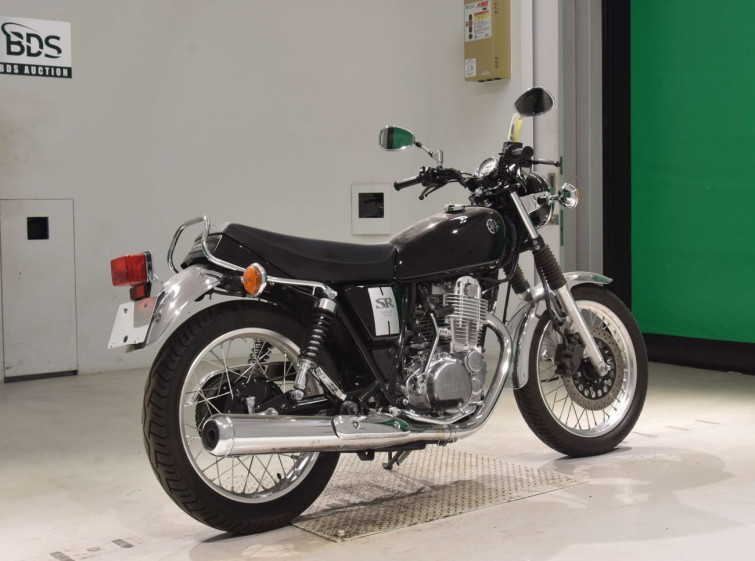 Мотоцикл Yamaha SR400 с пробегом 3 km