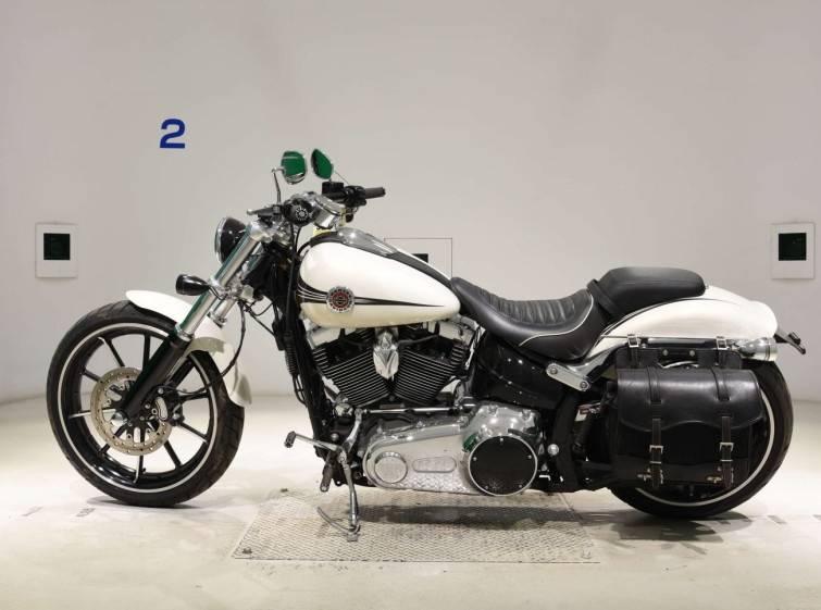 Мотоцикл HD BREAKOUT FXSB1580 с пробегом 9660 km