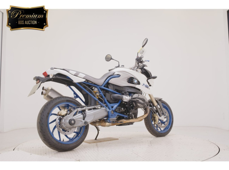 Мотоцикл BMW hp2 mega moto с пробегом 16787 km