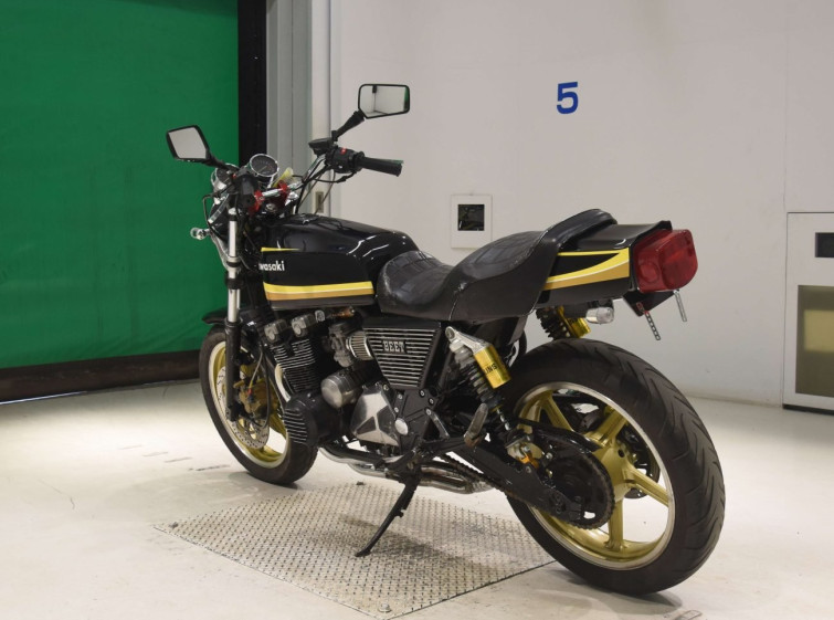 Мотоцикл Kawasaki ZEPHYR400 с пробегом 21115 km