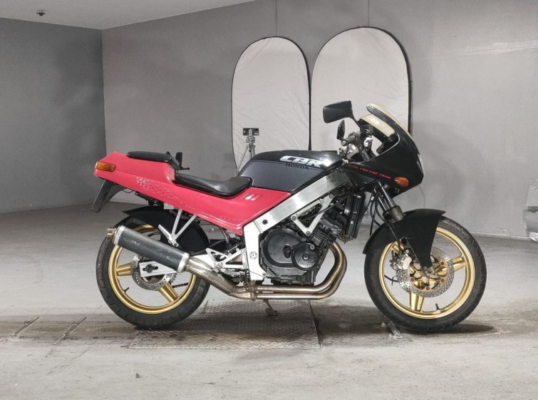 Мотоцикл Honda CBR250R з пробігом 11267 km