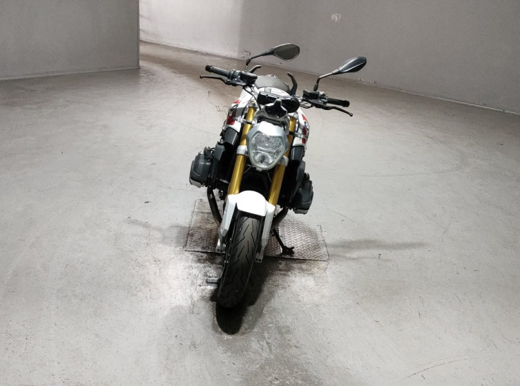 Мотоцикл BMW R1200R с пробегом 6844 km