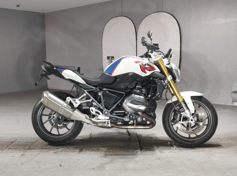Мотоцикл BMW R1200R с пробегом 6844 km