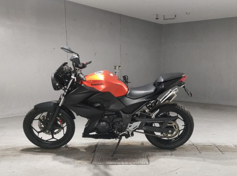 Мотоцикл Kawasaki Z250 з пробігом 13307 km
