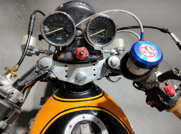 Мотоцикл Kawasaki ZEPHYR400 з пробігом 45614 km