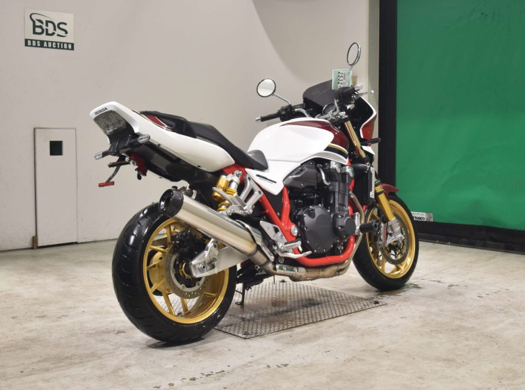 Мотоцикл Honda CB1300SF с пробегом 5167 km