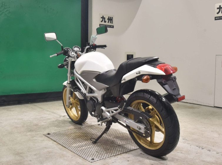 Мотоцикл Honda VTR250 з пробігом 37013 km