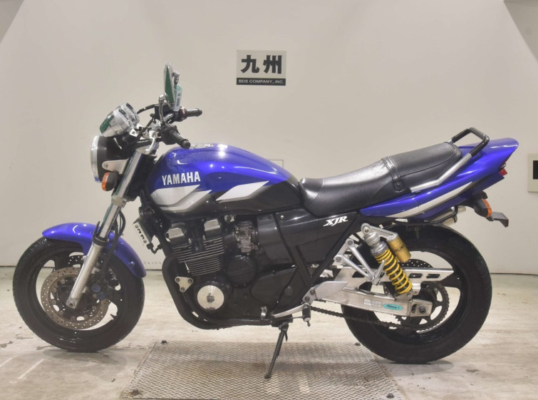 Мотоцикл Yamaha XJR400