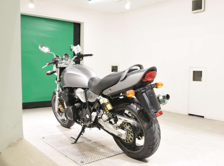 Мотоцикл Suzuki INAZUMA 400 с пробегом 61628 km