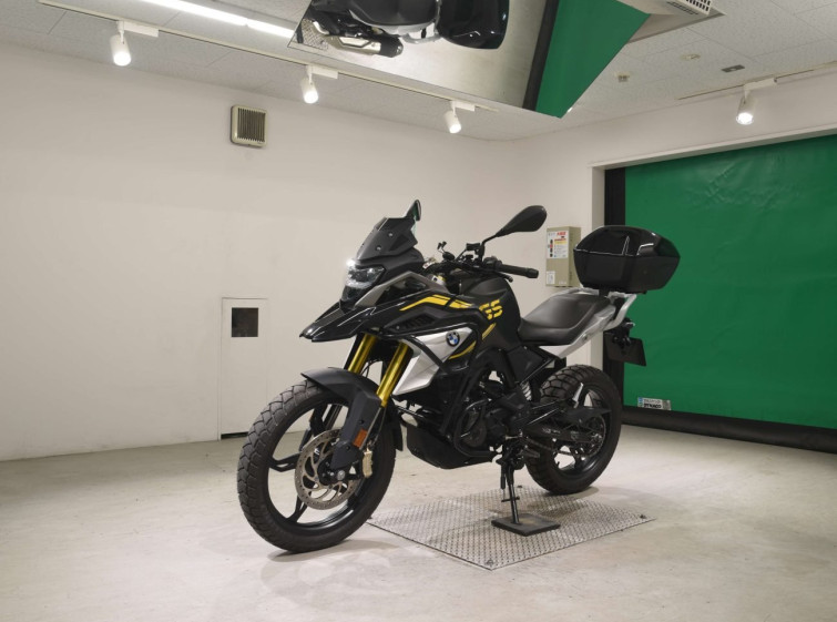 Мотоцикл BMW G310R с пробегом 4666 km