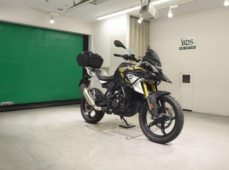Мотоцикл BMW G310R с пробегом 4666 km
