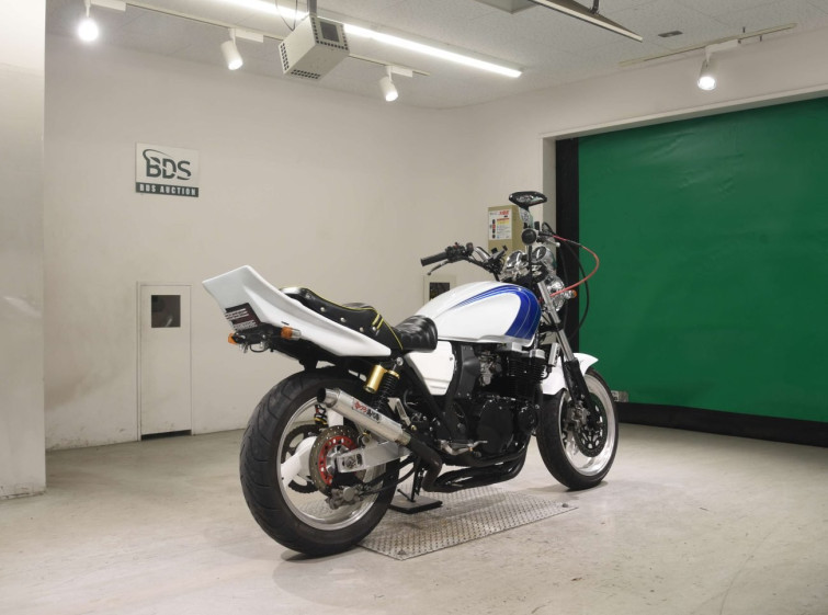 Мотоцикл Yamaha XJR400 с пробегом 15811 km