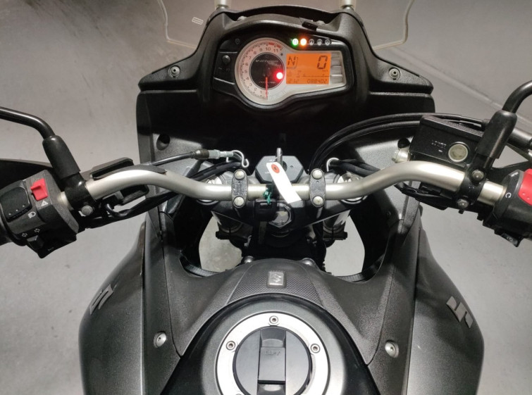 Мотоцикл Suzuki V-STROM DL650 с пробегом 88402 km