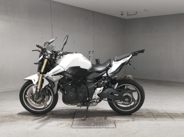 Мотоцикл Suzuki GSR750 с пробегом 44777 km