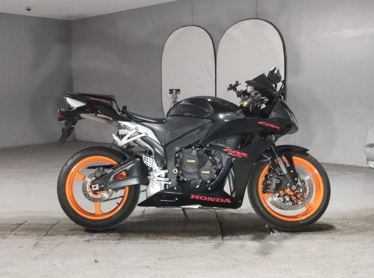 Мотоцикл Honda CBR600RR с пробегом 22056 km