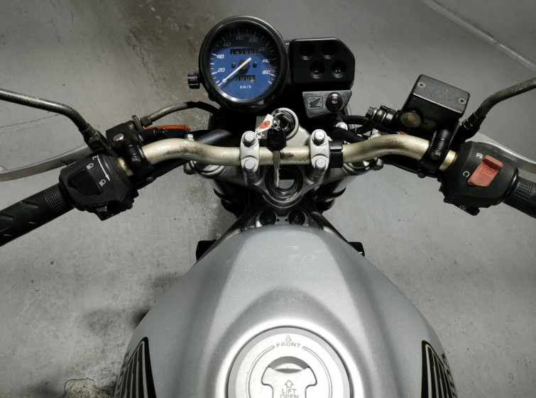 Мотоцикл Honda VTR250 з пробігом 14756 km
