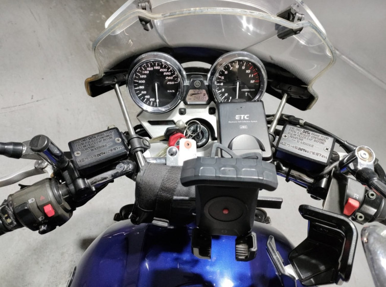 Мотоцикл Yamaha XJR1300 с пробегом 43194 km