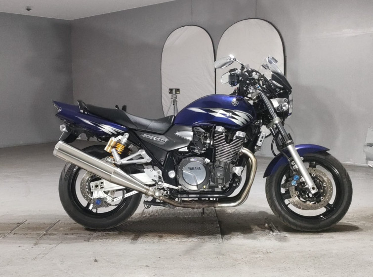 Мотоцикл Yamaha XJR1300 с пробегом 43194 km