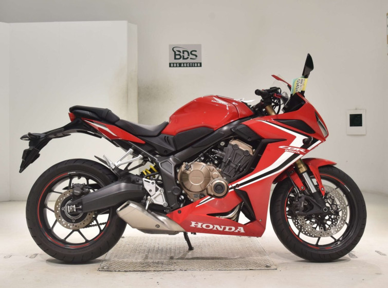 Мотоцикл Honda CBR650R с пробегом 39139 km