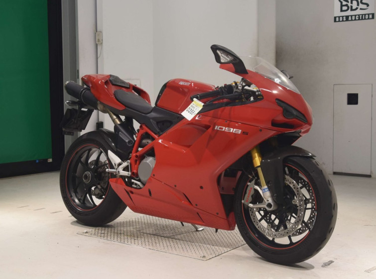 Мотоцикл Ducati 1098S з пробігом 11000 km