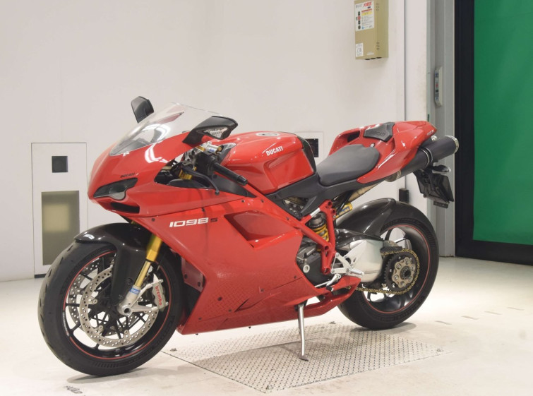 Мотоцикл Ducati 1098S з пробігом 11000 km