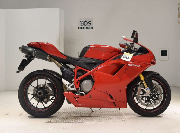 Мотоцикл Ducati 1098S з пробігом 11000 km