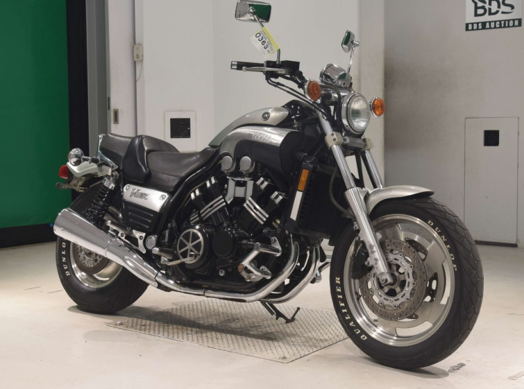 Мотоцикл Yamaha V-MAX1200 с пробегом 24335 km