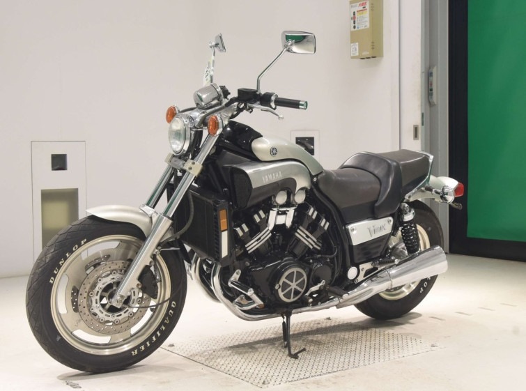 Мотоцикл Yamaha V-MAX1200 с пробегом 24335 km