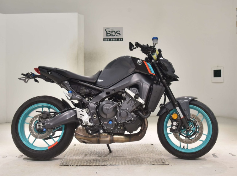 Мотоцикл Yamaha MT-09 с пробегом 13810 km