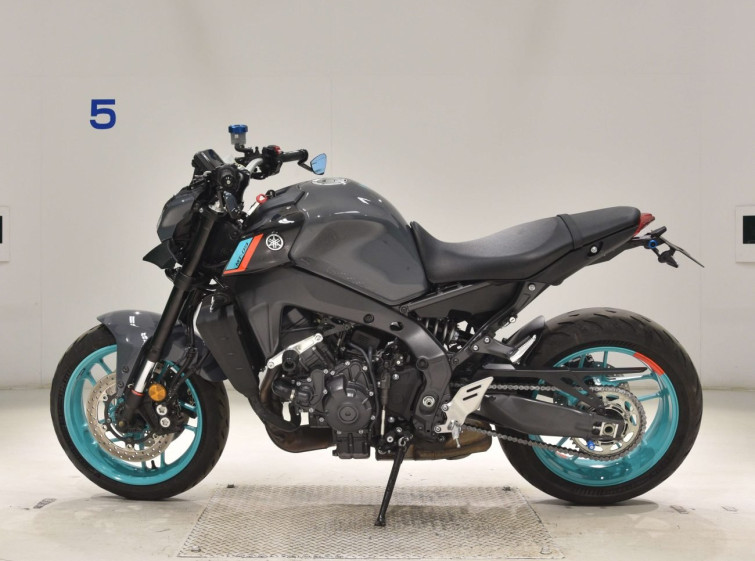 Мотоцикл Yamaha MT-09 с пробегом 13810 km
