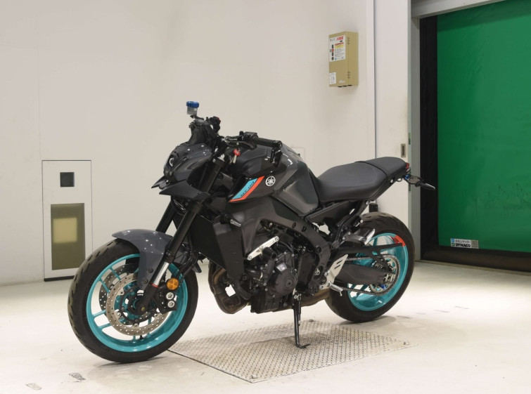 Мотоцикл Yamaha MT-09 с пробегом 13810 km