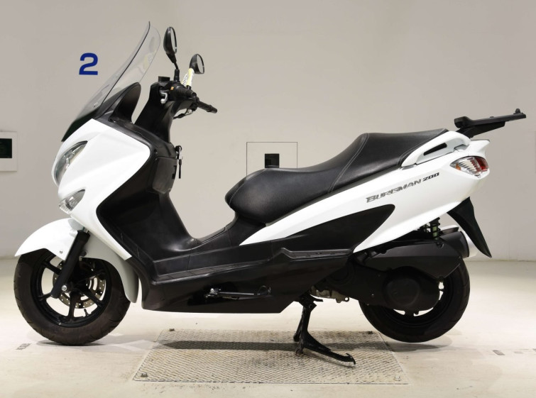 Мотоцикл Suzuki BURGMAN200 с пробегом 15088 km