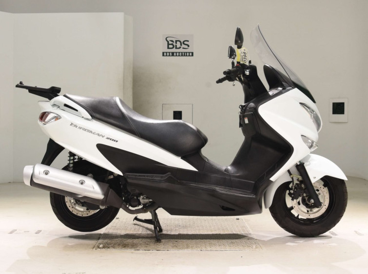 Мотоцикл Suzuki BURGMAN200 с пробегом 15088 km