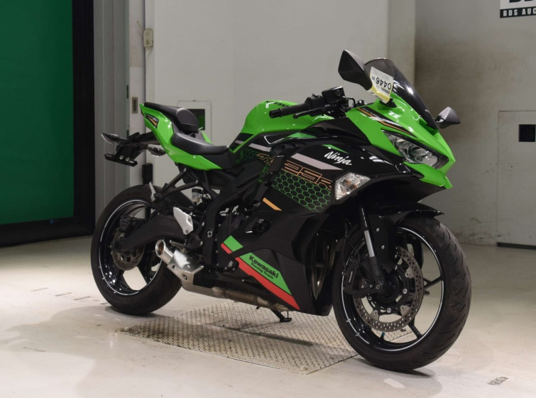 Мотоцикл Kawasaki NINJA ZX-25R с пробегом 6743 km