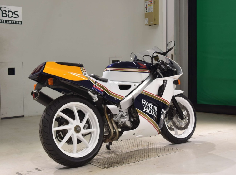 Мотоцикл Honda VFR400 с пробегом 20454 km